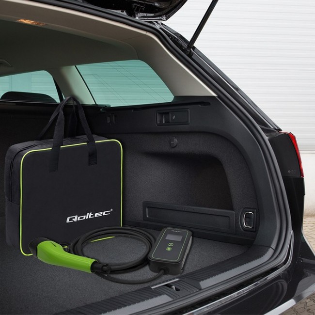 Qoltec Mobile EV Charger 2-in-1 Type2 | 3.5kW | 230V Qoltec Mobile EV Charger 2-in-1 Type2 | 3.5kW | 230V