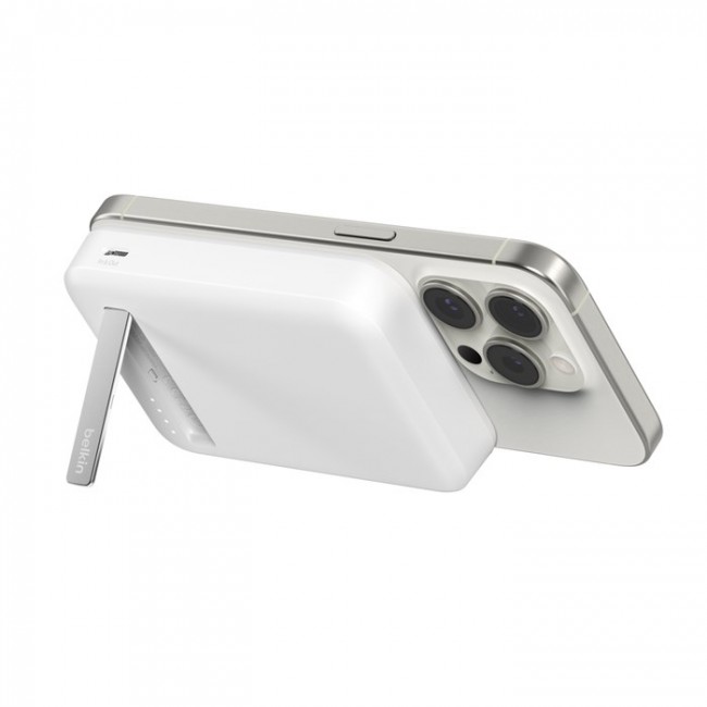Belkin BoostCharge Pro 8000 mAh Wireless charging White Belkin BoostCharge Pro 8000 mAh Wireless charging White