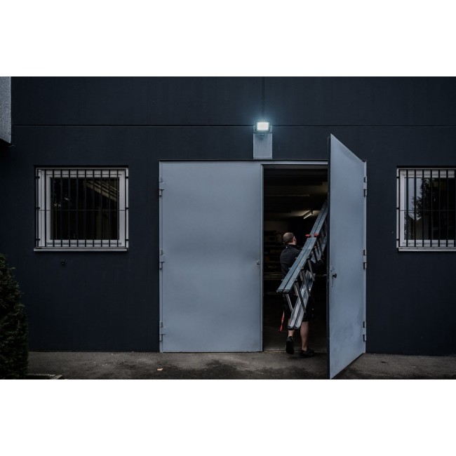 Brennenstuhl 1171250542 floodlight Black 50 W LED D
