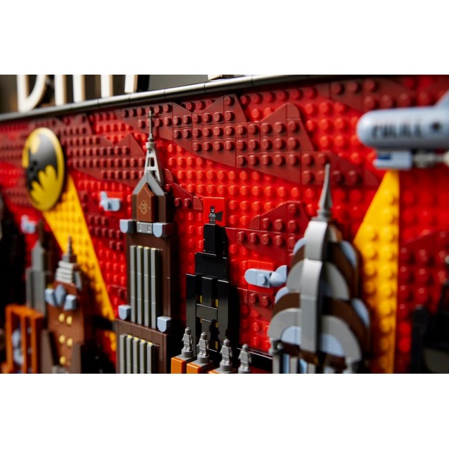 LEGO BATMAN 76271 The Animated Series Gotham City