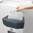 HP OneShred Auto 80CC paper shredder Cross shredding 68 dB 22 cm White HP OneShred Auto 80CC paper shredder Cross shredding 68 dB 22 cm White