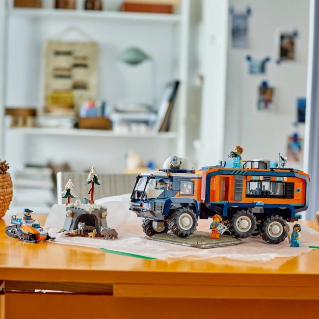 LEGO CITY 60471 Artic Explorer Science Lab Truck LEGO CITY 60471 Artic Explorer Science Lab Truck