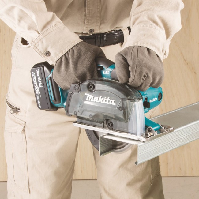 Makita DCS552RTJ portable circular saw 13.6 cm Black, Mint colour 3600 RPM Makita DCS552RTJ portable circular saw 13.6 cm Black, Mint colour 3600 RPM