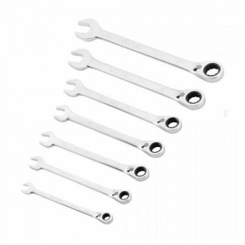 Ratchet combination wrench set with switch