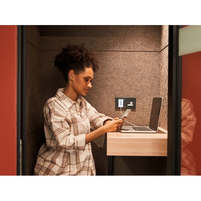 AVerMedia GC313Pro Universal White AC Fast charging Indoor