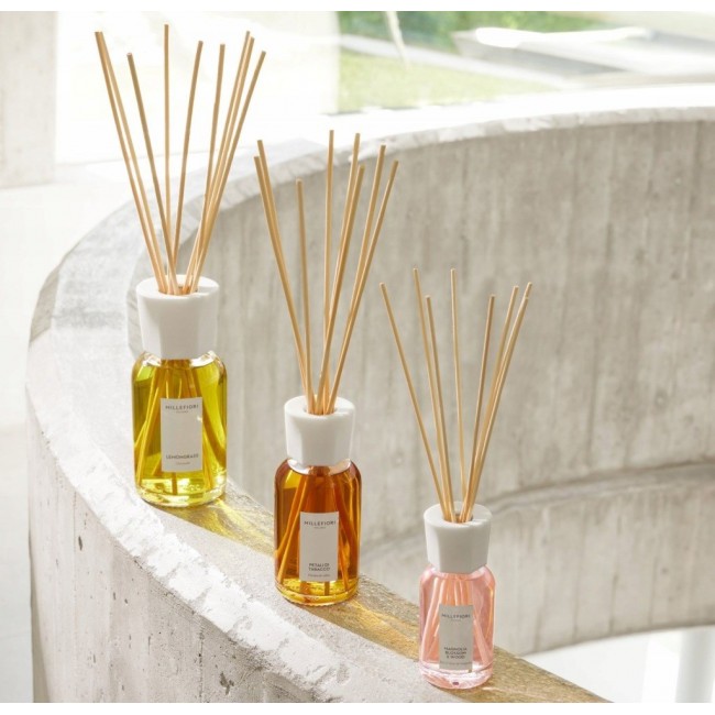 Reed Diffuser 100 ml MAGNOLIA BLOSSOM & WOOD MILLEFIORI