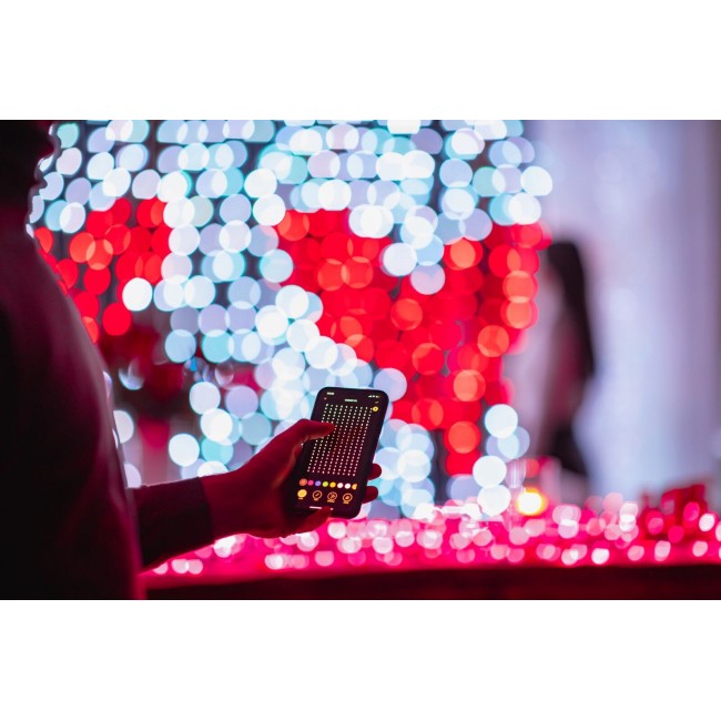TWINKLY Curtain 210 (TWW210SPP-TEU) Intelligent LED Lights 210 LED RGB+W 2,1 m TWINKLY Curtain 210 (TWW210SPP-TEU) Intelligent LED Lights 210 LED RGB+W 2,1 m