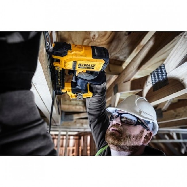 DeWALT DCN701D2-QW nailer/staple guns DeWALT DCN701D2-QW nailer/staple guns