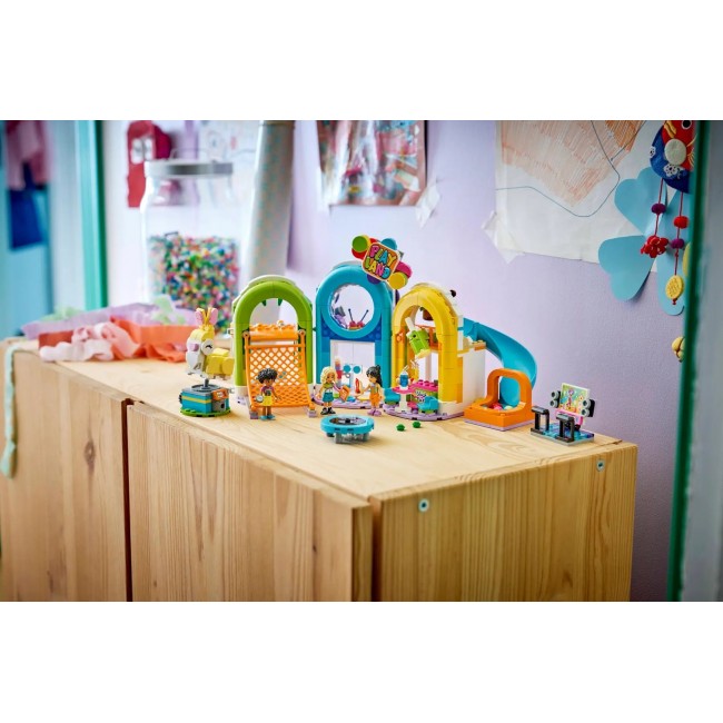 LEGO FRIENDS 42686 Fun Indoor Playground