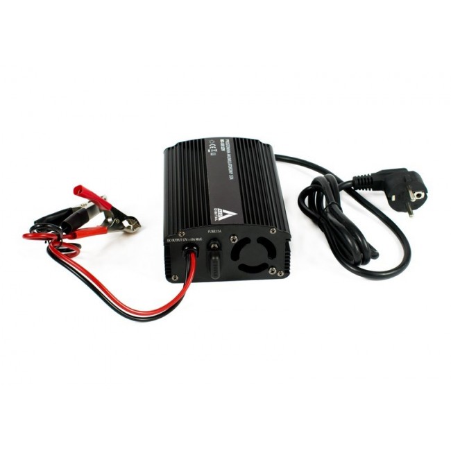 AZO Digital 12 V mains charger for BC-10 10A batteries (230V/12V) 3 charge stages