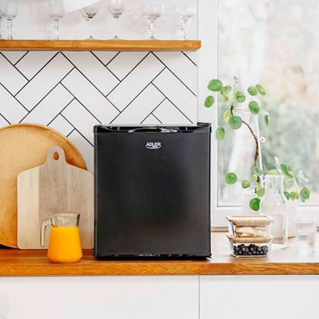 Thermoelectric cooler ADLER AD 8089 Black