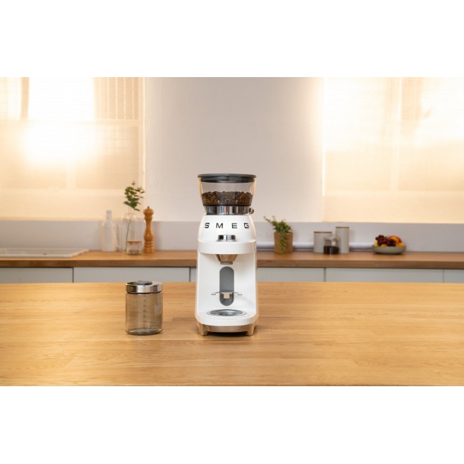 Smeg CGF03WHEU coffee grinder 150 W White
