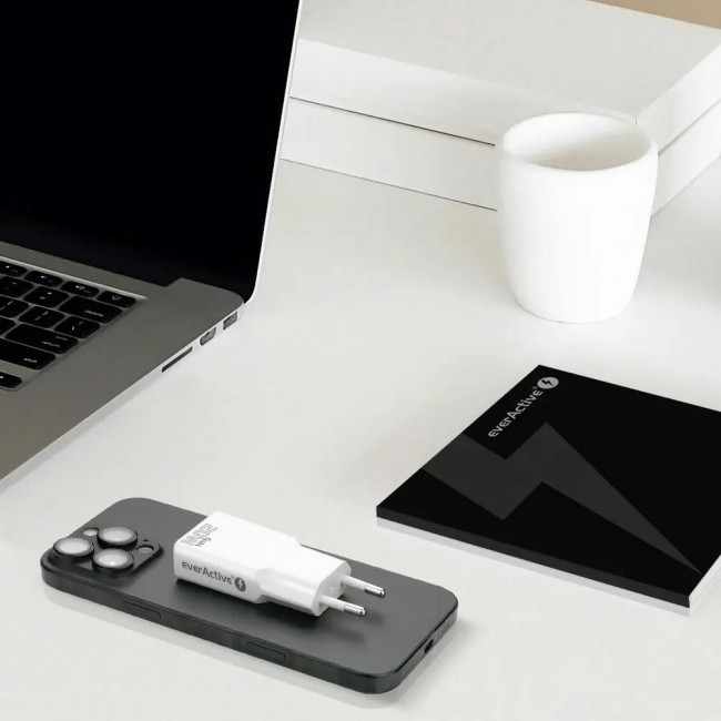 Charger everActive GaN SUPER SLIM SC-340Q USB QC3.0 and USB-C PD 20 W