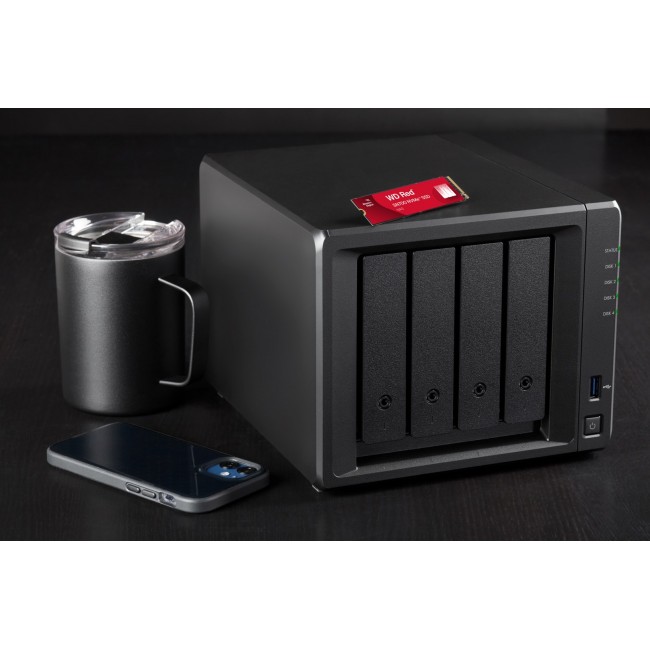 Western Digital Red WD SN700 NVMe POWERED BY SANDISK 2 TB Western Digital Red WD SN700 NVMe POWERED BY SANDISK 2 TB
