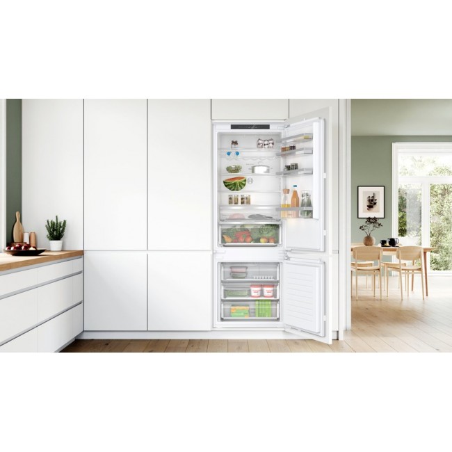 Bosch Serie 4 KBN96VFE0 fridge-freezer Built-in 383 L E White Bosch Serie 4 KBN96VFE0 fridge-freezer Built-in 383 L E White