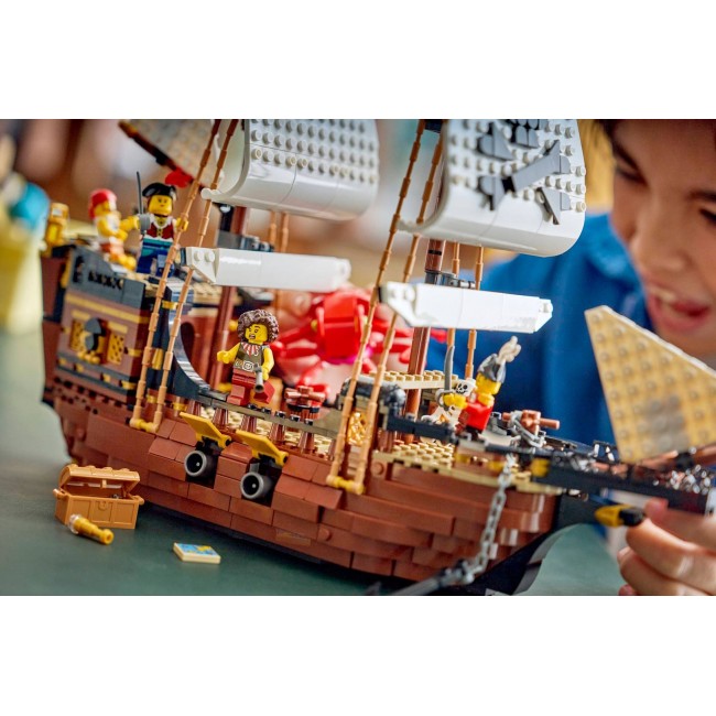 LEGO CREATOR 3 IN 1 31387 Iconic Pirate Ship