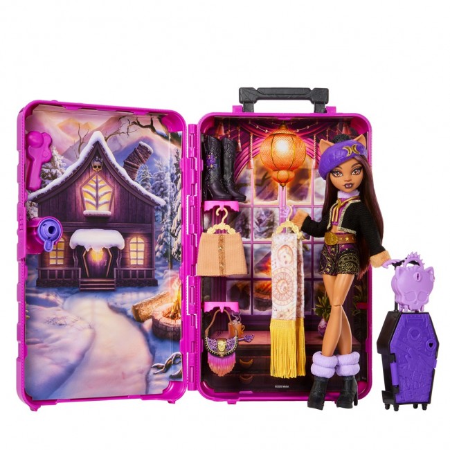 Monster High Skulltimate Secrets Cabin Slay-cation Playset, Clawdeen Wolf Doll and Accessories