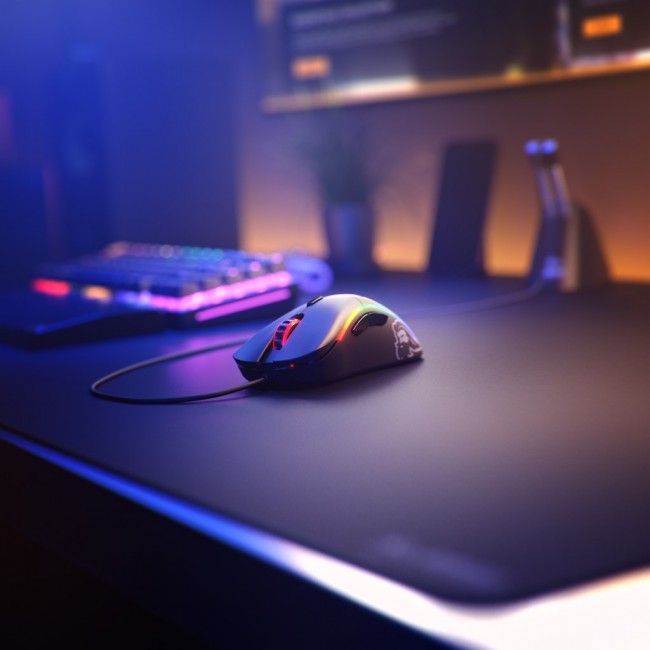Glorious PC Gaming Race Model D mouse Right-hand USB Type-A Optical 12000 DPI