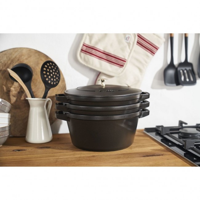 Staub La Cocotte 4.2 L Round Cast iron Casserole baking dish Staub La Cocotte 4.2 L Round Cast iron Casserole baking dish