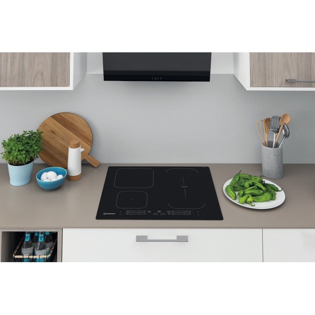 Indesit IB 65B60 NE Black Built-in 59 cm Zone induction hob 4 zone(s)