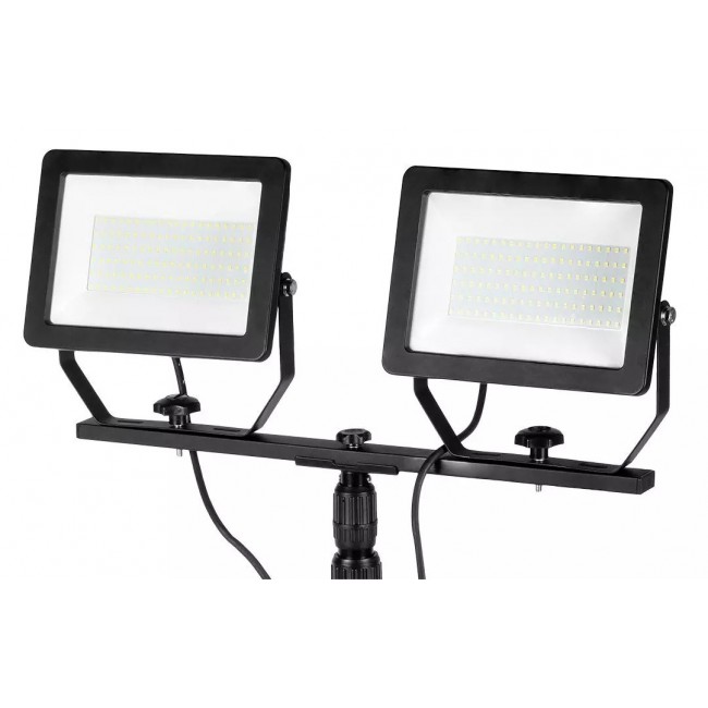Double spotlight 2x100W SMD LED 2 x 8500lm on tripod 1.8m Double spotlight 2x100W SMD LED 2 x 8500lm on tripod 1.8m
