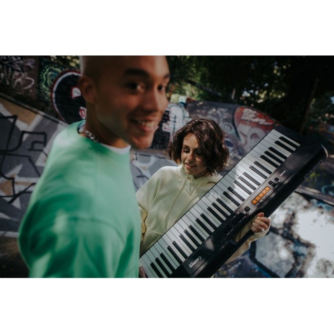 Casio CT-S100 digital piano 61 keys Black, White Casio CT-S100 digital piano 61 keys Black, White