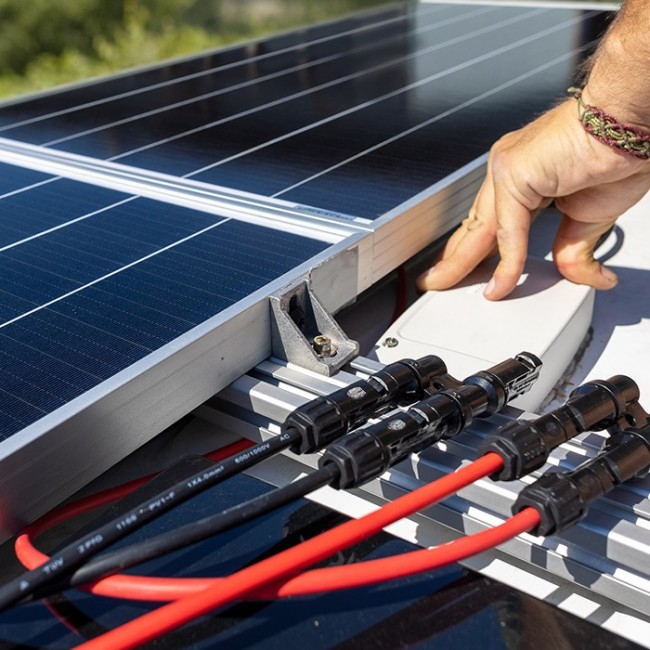 QOLTEC SOLAR TOOL KIT COMPATIBLE QOLTEC SOLAR TOOL KIT COMPATIBLE
