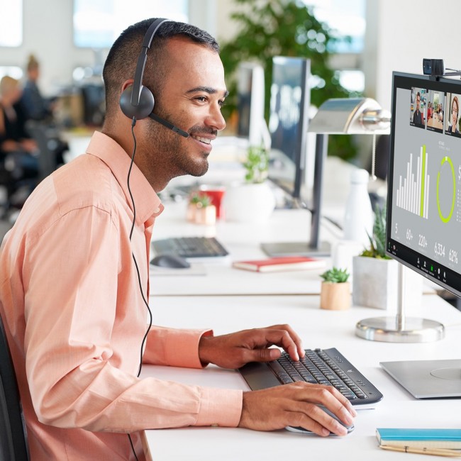 Logitech H340 USB Computer Headset Wired Head-band Office/Call center USB Type-A Black Logitech H340 USB Computer Headset Wired Head-band Office/Call center USB Type-A Black