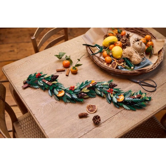 LEGO ICONS 10340 Wreath LEGO ICONS 10340 Wreath