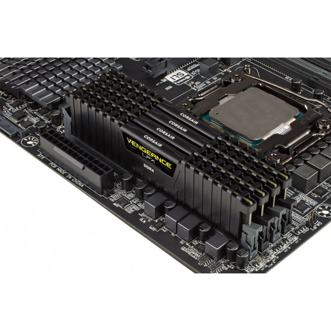 Corsair Vengeance LPX, 32GB memory module 4 x 8 GB DDR4 288-pin DIMM