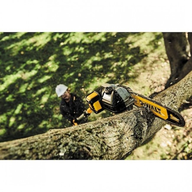 DEWALT POLE SAW 18V 1x5.0Ah 20cm LONG 2-3m DCMPS567P1