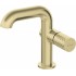 Sink faucet with rectangular spout