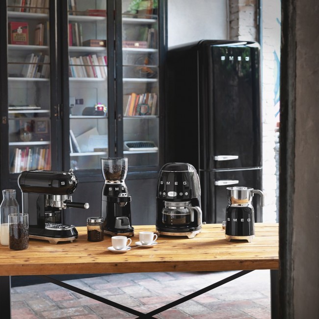 Smeg 50's Style Drip Filter Coffee Machine DCF02BLEU Black