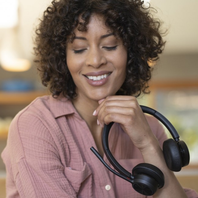 HP Poly Voyager 4320-M Headset +USB-C Cable +BT700 dongle