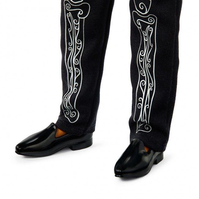 Barbie Signature 2026 D a De Muertos Doll in Knee Length Jacket and Removable Calavera Mask and Hat