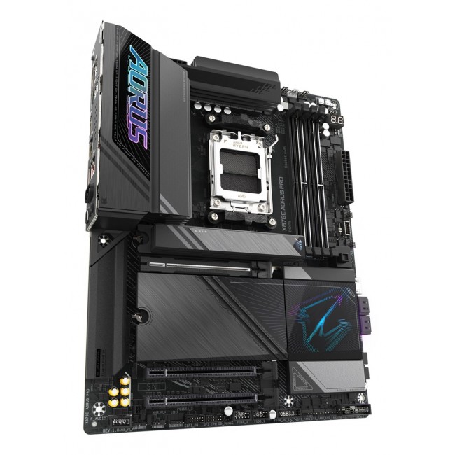 GIGABYTE X870E AORUS PRO Motherboard - Supports AMD Ryzen 9000 CPUs, 16+2+2 Phases Digital VRM, up to 8000MHz DDR5 (OC), 3xPCIe 5.0 + 1xPCIe 4.0,Wi-Fi 7, 2.5GbE LAN, USB 4