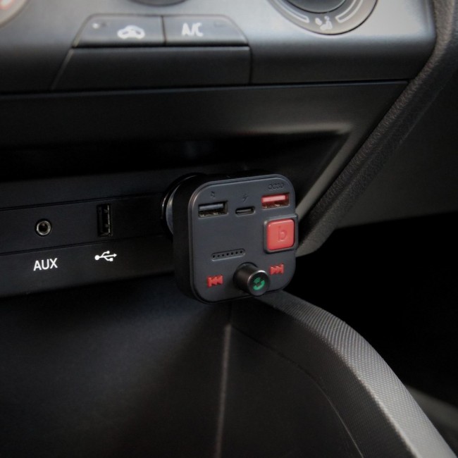 SAVIO FM transmitter, Bluetooth 5.3, QC 3.0 charger, LED display, Bass Boost, TR-15, black SAVIO FM transmitter, Bluetooth 5.3, QC 3.0 charger, LED display, Bass Boost, TR-15, black