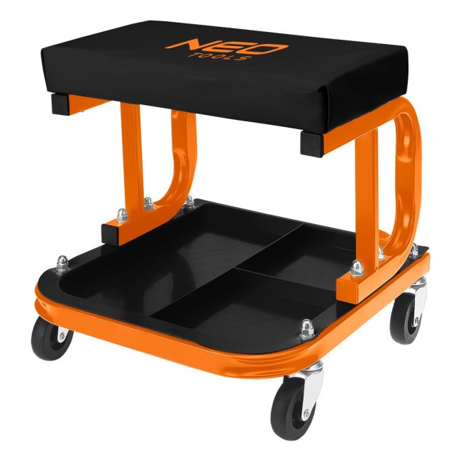 Workbench stool on wheels with tool shelf Workbench stool on wheels with tool shelf
