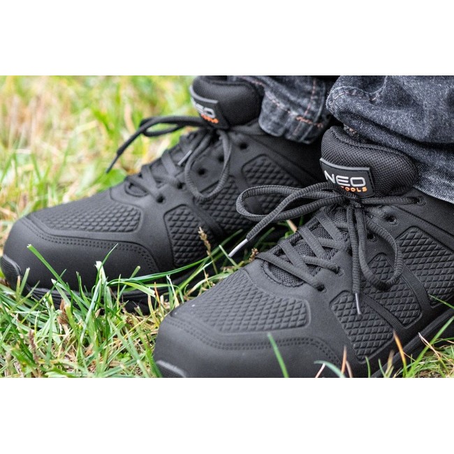 NEO tools 82-156-47 safety footwear