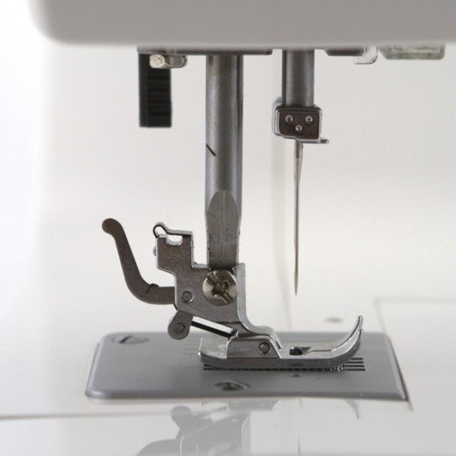  UCZNIK Karina 910 sewing machine