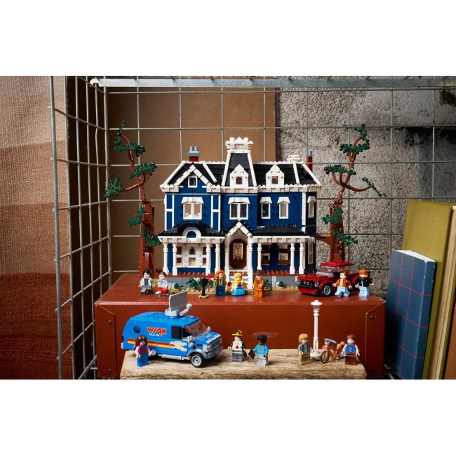 LEGO ICONS 11370 Stranger Things: The Creel House