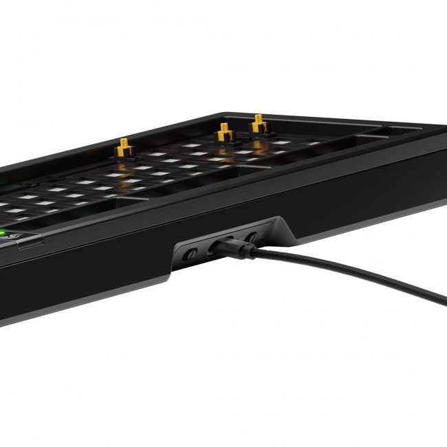 Glorious Gaming GMMK 3 PRO 75% Barebones Wired Black - US Glorious Gaming GMMK 3 PRO 75% Barebones Wired Black - US