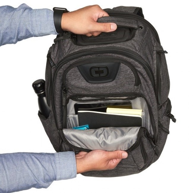 OGIO BACKPACK RENEGADE RSS BLACK PINDOT P/N: 111071_317 OGIO BACKPACK RENEGADE RSS BLACK PINDOT P/N: 111071_317
