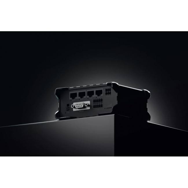 Teltonika RUT976 Cellular network router Teltonika RUT976 Cellular network router