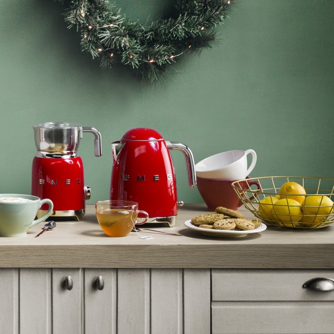 Smeg KLF03RDEU Electric kettle 1.7 l 2400 W Red