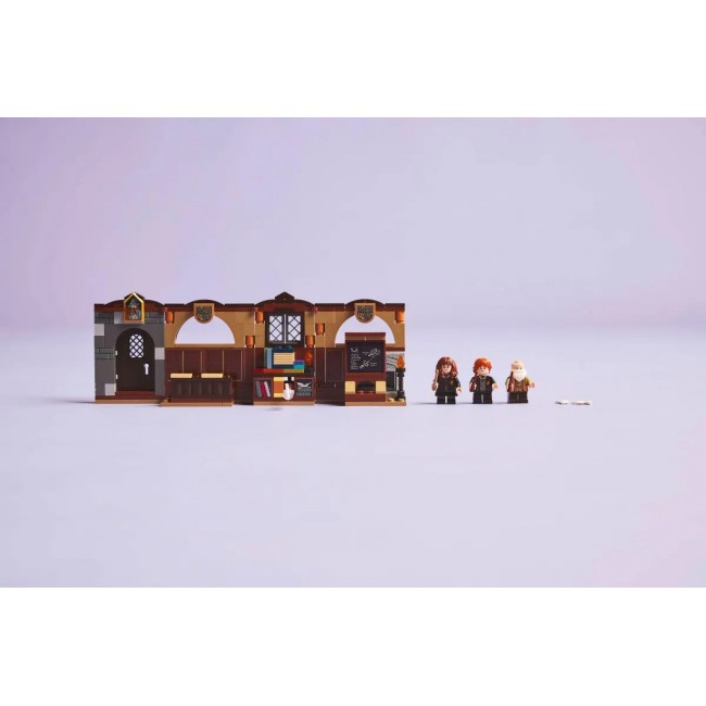 LEGO HARRY POTTER 76442 Hogwarts Castle - Charms Class