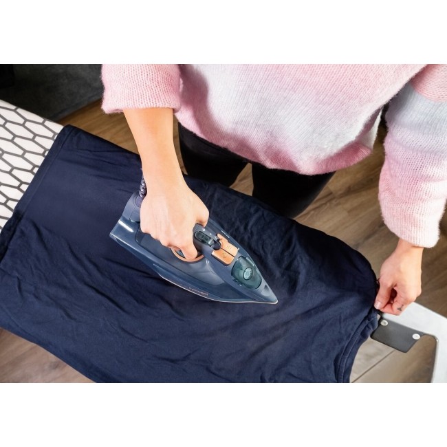 CONCEPT Steam Iron ZN9110 CONCEPT Steam Iron ZN9110