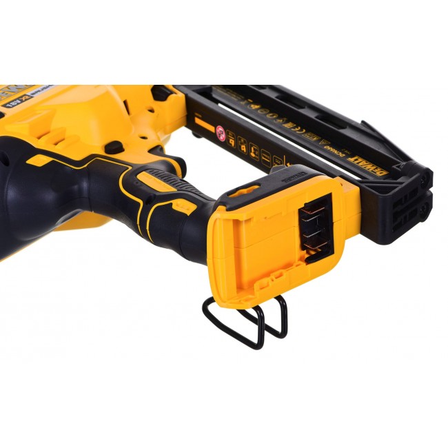 DeWALT DCN660P2-QW XR LI-ION 18V 2 Speed Nailer with Brushless Motor DeWALT DCN660P2-QW XR LI-ION 18V 2 Speed Nailer with Brushless Motor