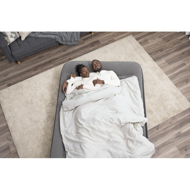 Bestway Tritech Queen Air Mattress with Built-in USB Pump 2.03 m x 1.52 m x 36 cm Bestway Tritech Queen Air Mattress with Built-in USB Pump 2.03 m x 1.52 m x 36 cm