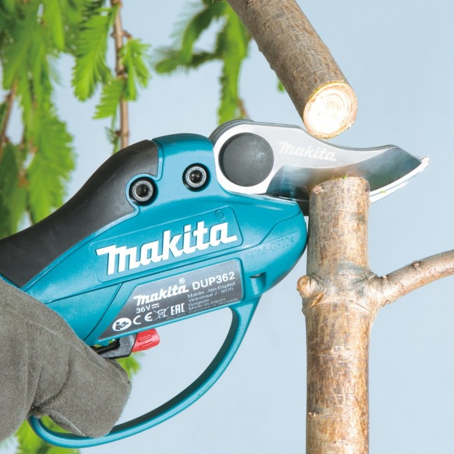 Makita DUP362Z power shear/nibbler